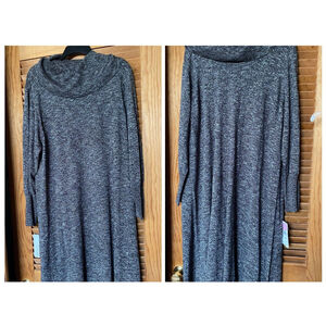 Studio One New York Sz 2X Black & Grey Cowl Neck Long Sleeve Dress